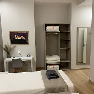 Double or Twin Room Private Bathroom